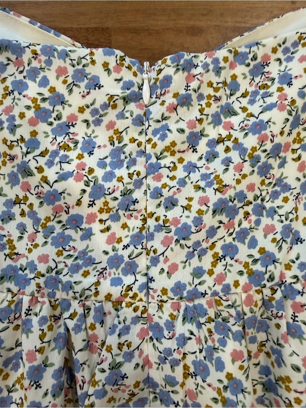 Lulu's White & Pastel Floral Puff-Sleeve Empire Waist Sundress Size Small - Picture 7 of 9